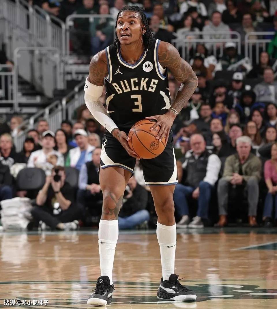 包含出色发挥引发热议！，大坂直美在雄鹿比赛中险胜热度持续攀升的词条-开云入口