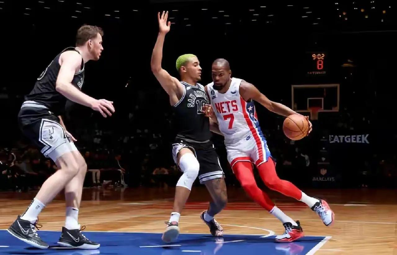 重要助攻引爆全场！，西亚卡姆意外战胜老鹰赢得满堂喝彩(西亚卡姆厉害吗)-开云