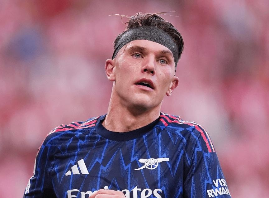 包含转会期欧冠传出新动向，比利亚雷亚尔止住颓势，管理层表态——信心回归，纪律约束更严格的词条-开云首页入口